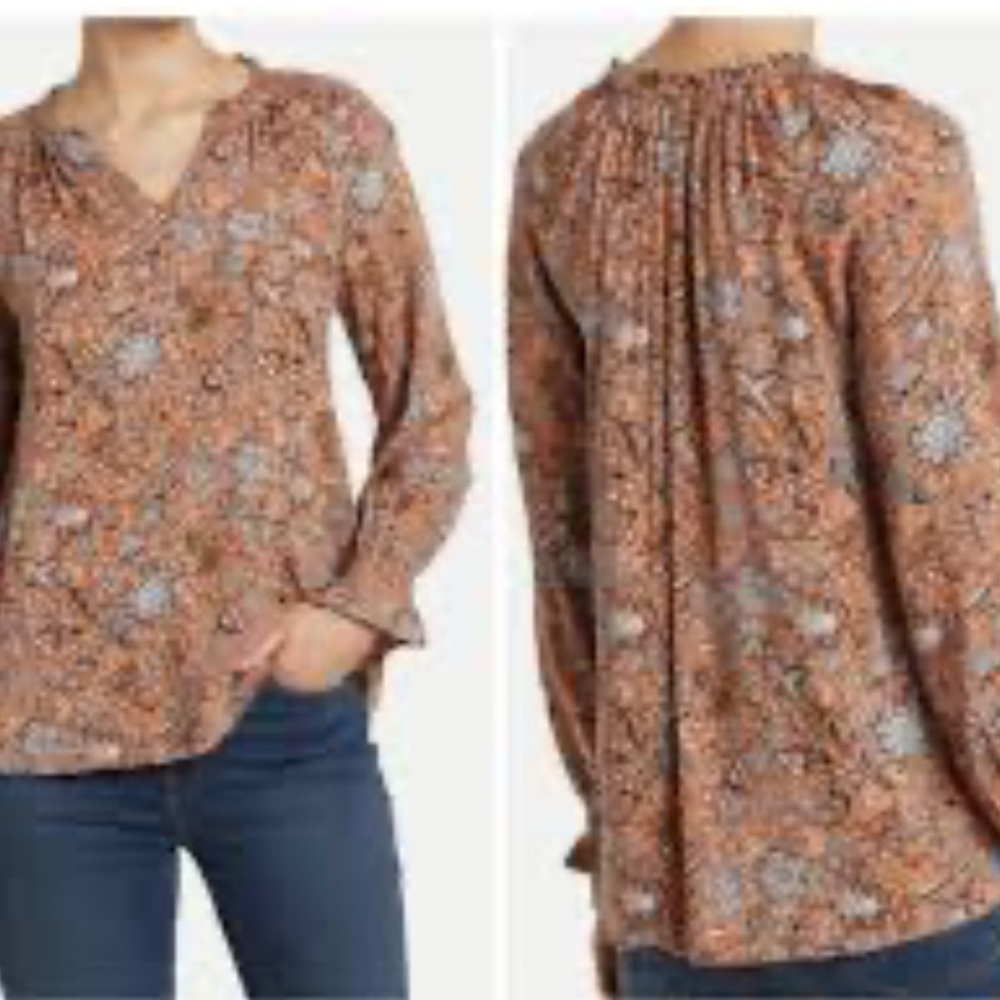 2109. C&c CALIFORNIA LONG SLEEVE BLOUSE FLORAL DESIGN SIZE Largeโ